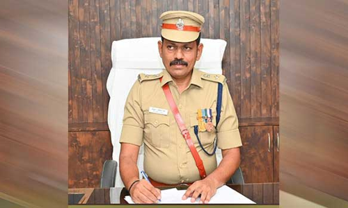 நெல்லை மாநகர கிழக்கு மண்டல புதிய போலீஸ் துணை கமிஷனர் பதவியேற்பு