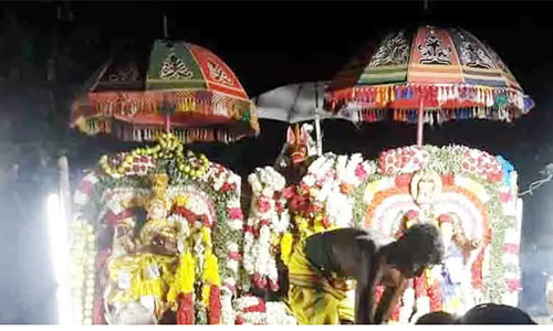 மகா புத்துமாரியம்மன் வீதியுலா