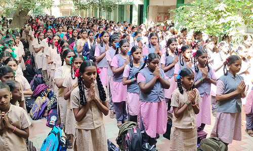 கடலூர் மாவட்டத்தில்  2,180 பள்ளிகள் திறக்கப்பட்டன