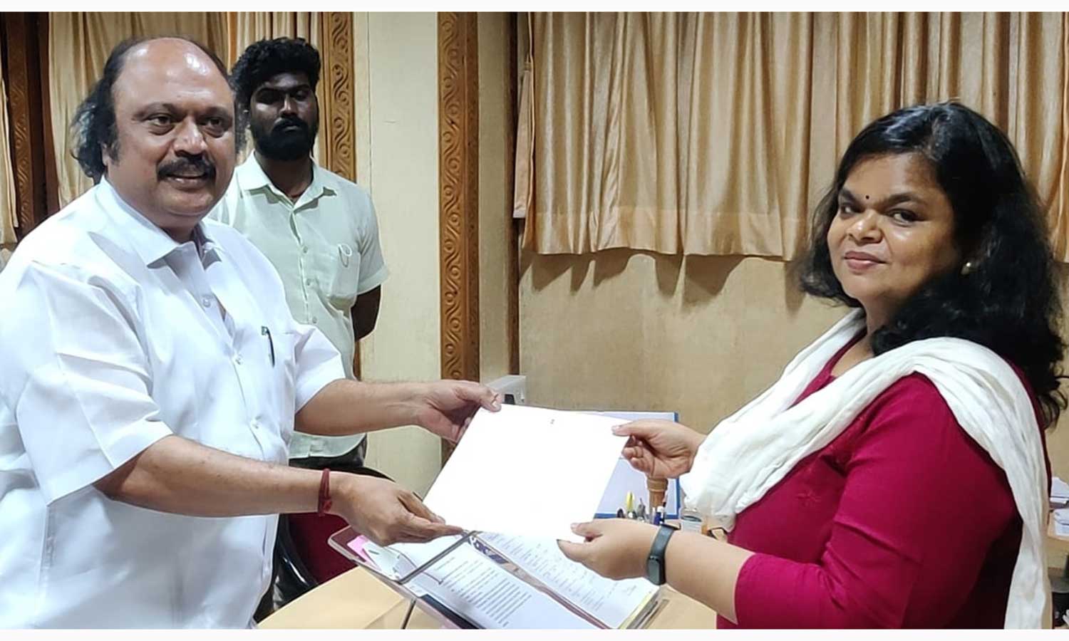 சுனாமி நினைவு சின்னம் - கென்னடி எம்.எல்.ஏ. மனு சுனாமி நினைவு சின்னம் - கென்னடி எம்.எல்.ஏ. மனு