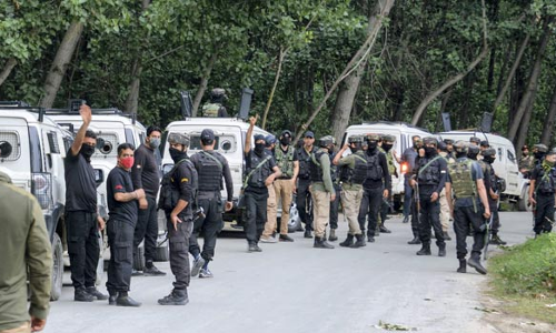 ஜம்மு காஷ்மீர் என்கவுண்டரில் லஷ்கர்-இ-தொய்பா தீவிரவாதிகள் இருவர் சுட்டுக்கொலை