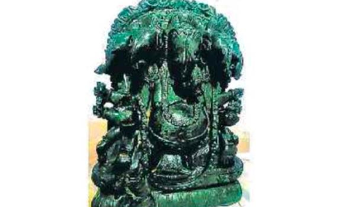 விவசாய நிலத்தில் ரூ.25 கோடி மதிப்பிலான பச்சைக்கல் மரகத விநாயகர் சிலை மீட்பு