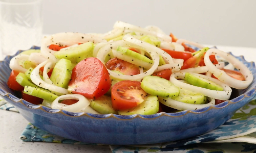 உடல் வறட்சியை போக்கும் வெள்ளரிக்காய் சாலட்