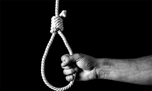 டெய்லர் தூக்குபோட்டு தற்கொலை