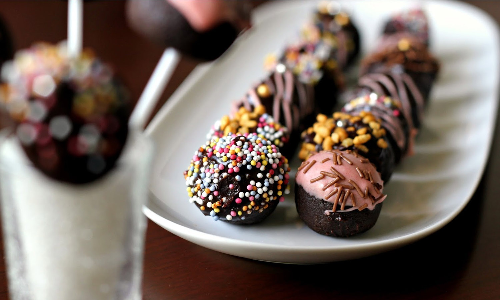 குழந்தைகளுக்கு விருப்பமான சாக்லேட் பால்ஸ்