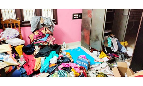 அரசு பள்ளி ஆசிரியர் வீட்டில் நகைகள் கொள்ளை