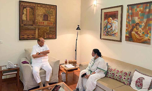 டெல்லியில் சரத் பவாருடன் மம்தா பானர்ஜி சந்திப்பு