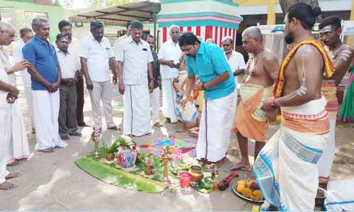 கும்பாபிஷேகத்துக்கான பூமி பூஜை தொடக்கம்