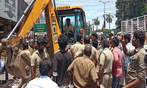 ஆக்கிரமிப்புகள் அகற்ற ஆட்டோ டிரைவர்கள் எதிர்ப்பு