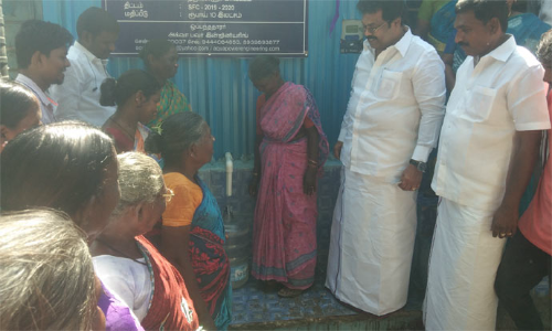 நரசிங்கபுரம் கிராமத்தில் பொதுமக்கள் மற்றும் பள்ளி மாணவ- மாணவிகள் பயன் பெற ஏதுவாக சுத்திகரிக்கப்பட்ட குடிநீர் மையம்