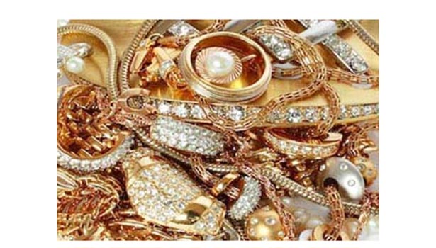 டாக்டர் வீட்டில் 10 பவுன் நகை கொள்ளை டாக்டர் வீட்டில் 10 பவுன் நகை கொள்ளை