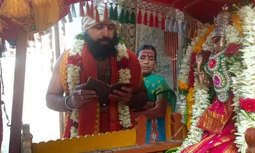 முருகப்பெருமானிடம் திருஊடல் நடத்திய தெய்வானை