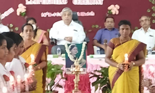 தலக்குளம் பி.எஸ் நர்சிங் கல்லூரியில் முதலாம் ஆண்டு மாணவ-மாணவிகளுக்கான தீப ஒளியேற்றும் விழா