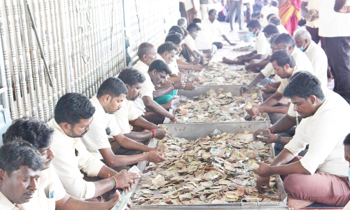 திருத்தணி முருகன் கோவிலில் ரூ.74 லட்சம் உண்டியல் வசூல்- ¾கிலோ தங்கமும் கிடைத்தது