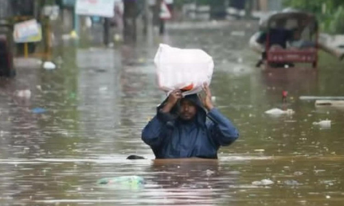 அசாம் கனமழை எதிரொலி - கல்வி நிலையங்கள் ஒரு நாள் மூடல்