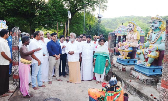 அண்ணாமலையின் குறுக்கீடுகளை பெரிதாக எடுத்துக்கொள்வதில்லை- அமைச்சர் பேட்டி அண்ணாமலையின் குறுக்கீடுகளை பெரிதாக எடுத்துக்கொள்வதில்லை- அமைச்சர் பேட்டி