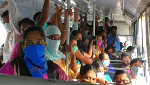 திண்டுக்கல்லில் மகளிர் இலவச பஸ்  குறைக்கப்பட்டதால் பயணிகள் நெருக்கடி