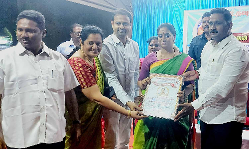 200 தன்னார்வலர்களுக்கு விருது-  அமைச்சர் சந்திர பிரியங்கா வழங்கினார்