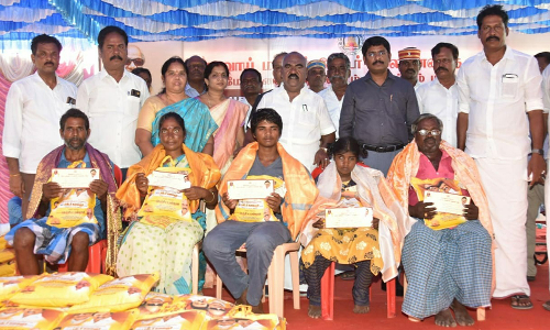 மேல்மலையனூரில் ஜமாபந்தி நிறைவு விழா 260  பேருக்கு  ரூ.19. 89 லட்சம் நலத்திட்ட உதவிகள் அமைச்சர் செஞ்சி  மஸ்தான் வழங்கினார்