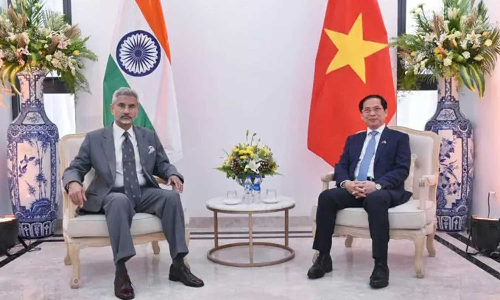 இந்தியா, வியட்நாம் வெளியுறவுத்துறை மந்திரிகள் சந்திப்பு