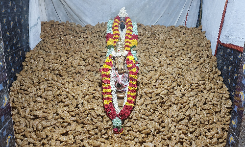 திருவள்ளூர் அருகே செல்வ விநாயகர் கோவிலில் 21 ஆயிரம் கொழுக்கட்டை படையல்