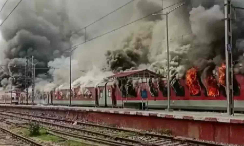 அக்னிபாத் வன்முறையை விசாரிக்க சிறப்பு புலனாய்வு குழு- உச்ச நீதிமன்றத்தில் மனு தாக்கல்