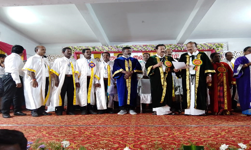 சி.முட்லூர் அரசு கலைக்கல்லூரியில் 608 மாணவ-மாணவிகளுக்கு பட்டம்   அமைச்சர் பொன்முடி வழங்கினார்