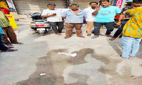 வேலூரில் ரூ.4.45 லட்சம் கள்ளநோட்டு வீச்சு