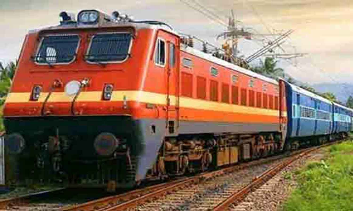 பாலப்பணிகள் நடைபெறுவதால் திருப்பூர் வழியாக இயக்கப்படும்   ரெயில்களின் நேரம்  மாற்றம்