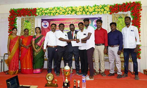 திசையன்விளை மனோ கல்லூரி ஆண்டு விழா