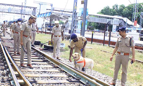 நெல்லை ரெயில் நிலையத்தில் 2-வது நாளாக பாதுகாப்பு தீவிரம்