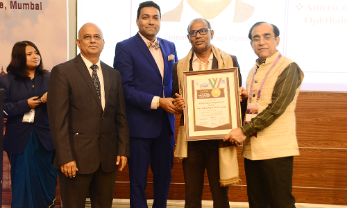 நெல்லை அகர்வால் கண் மருத்துவமனை டாக்டர் லயனல் ராஜூக்கு விருது