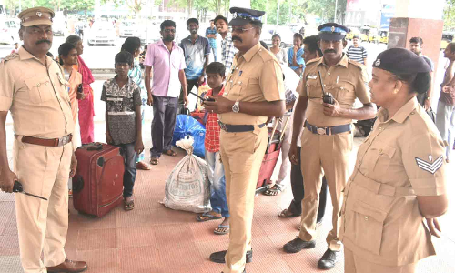 அக்னிபாத் திட்ட விவகாரம்- ஈரோடு ரெயில் நிலையத்தில் போலீசார் தீவிர கண்காணிப்பு