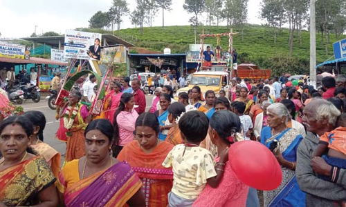 கோத்தகிரி அருகே மாரியம்மன் கோவில் திருவிழா