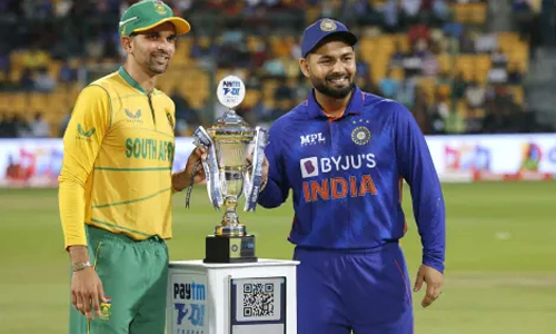 இந்தியா- தென் ஆப்பிரிக்கா 5வது 20 ஓவர் போட்டி  மழையால்  பாதிப்பு