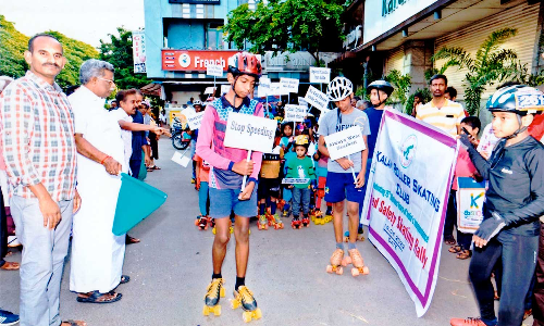 சாலை பாதுகாப்பு ஸ்கேட்டிங் பேரணி