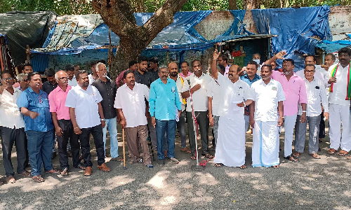 சமூக அமைப்புகள் போராட்டம்