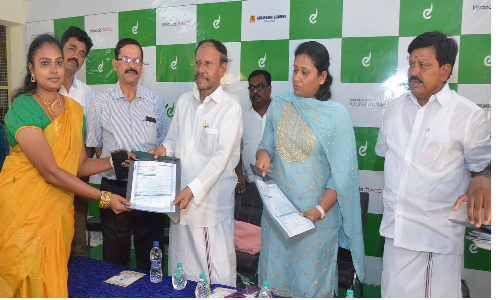 வேளாங்கண்ணி அகாடமி சார்பில் வங்கி,  அரசு பணிக்கான பயிற்சி மையம்-  தம்பிதுரை எம்.பி. திறந்து வைத்தார்