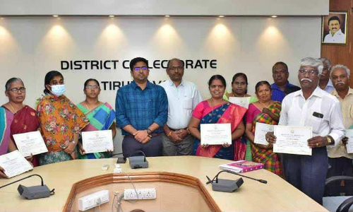 நெல்லை, தென்காசி, தூத்துக்குடி மாவட்டங்களில் 10, 12-ம் வகுப்பு தேர்வில் வழக்கம் போல் மாணவிகளே அதிக அளவில் தேர்ச்சி