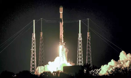36 மணி நேரத்தில் 3 ராக்கெட்டுகள்... ஸ்பேஸ்எக்ஸ் அசத்தல்