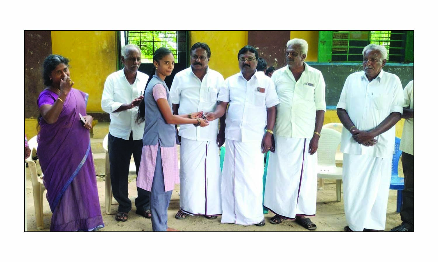 10-ம் வகுப்பு தேர்வில் வெண்ணம்பள்ளி அரசு பள்ளி மாணவர்கள் 100 சதவீதம் தேர்ச்சி 10-ம் வகுப்பு தேர்வில் வெண்ணம்பள்ளி அரசு பள்ளி மாணவர்கள் 100 சதவீதம் தேர்ச்சி