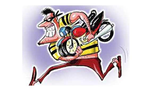 கோவிலில் நிறுத்திய இருசக்கர வாகனம் திருட்டு