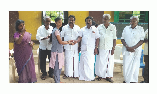 10-ம் வகுப்பு தேர்வில்   வெண்ணம்பள்ளி அரசு பள்ளி மாணவர்கள் 100 சதவீதம் தேர்ச்சி