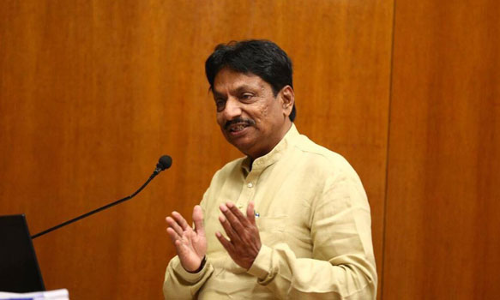 குஜராத் சுகாதார அமைச்சர் ருஷிகேஷ் படேலுக்கு கொரோனா தொற்று உறுதி