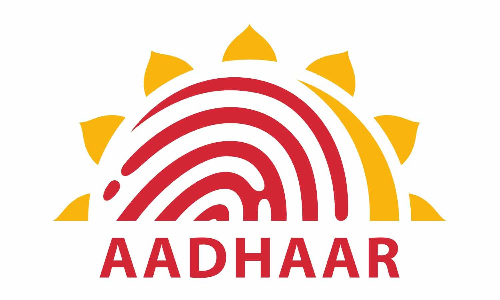 கூட்டுறவு சங்கங்களில் ஆதார் பதிவு முகாம் முதியோர்கள் எதிர்பார்ப்பு