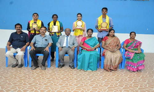 பிளஸ்-2 தேர்வில் பண்ருட்டி ஜான்டூயி பள்ளி  100 சதவீத தேர்ச்சி  பெற்று சாதனை