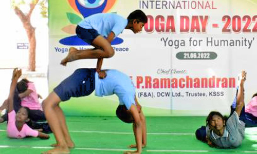 சாகுபுரம் கமலாவதி மேல்நிலை பள்ளியில் சர்வதேச யோகா தின விழா