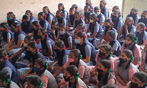 மாணவர்களுக்கு எலாஸ்டிக் உற்பத்தி பயிற்சி அளிக்க திட்டம்