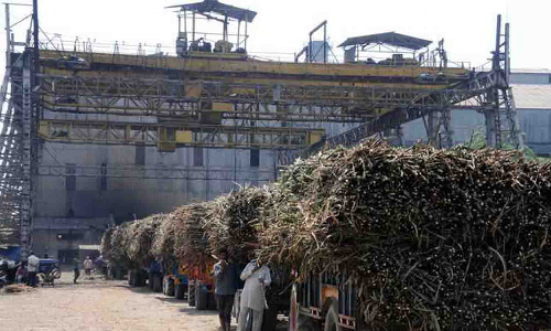 சர்க்கரை ஆலையில் எந்திரங்கள் பழுதால் கரும்பு அரவை பாதிப்பு