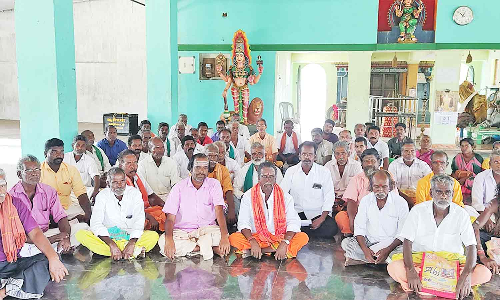 பூசாரிகளுக்கு மாத ஊதியம் வழங்க கூட்டத்தில் தீர்மானம்